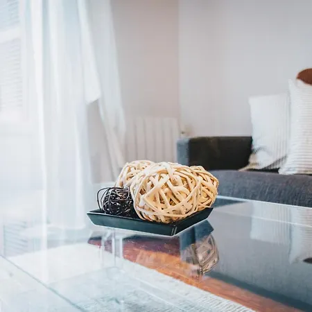 Διαμέρισμα Apple By People