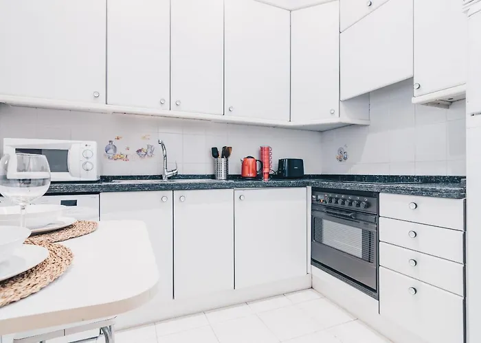 Апартаменти Apple By People *