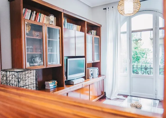 Apple By People * Сан-Себастьян