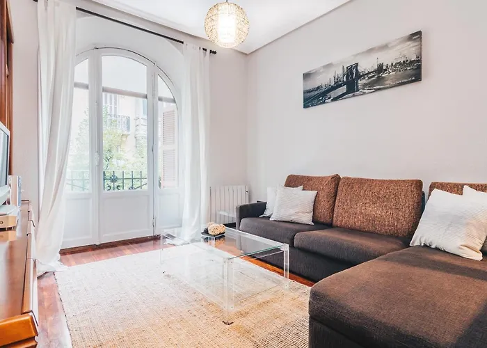 Apartment Apple By People